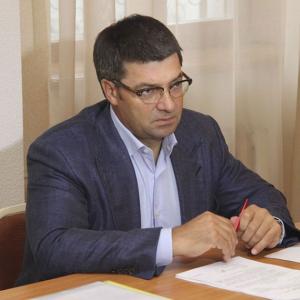 Скандальные выборы губернатора: двойные подписи «подставили» Денисенко